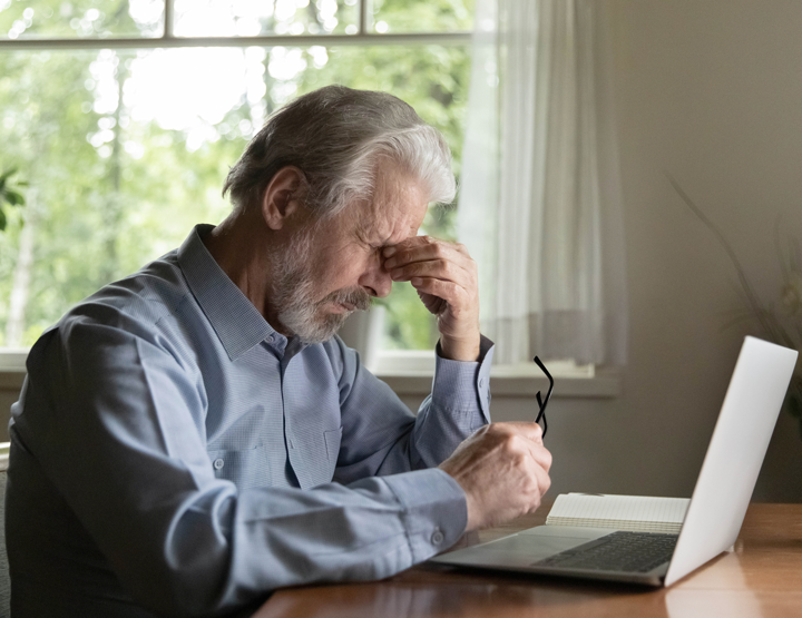 Información educativa sobre cambios visuales relacionados con la edad